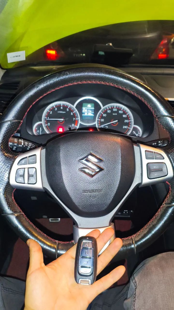 Copia de llave automotriz — foto 2